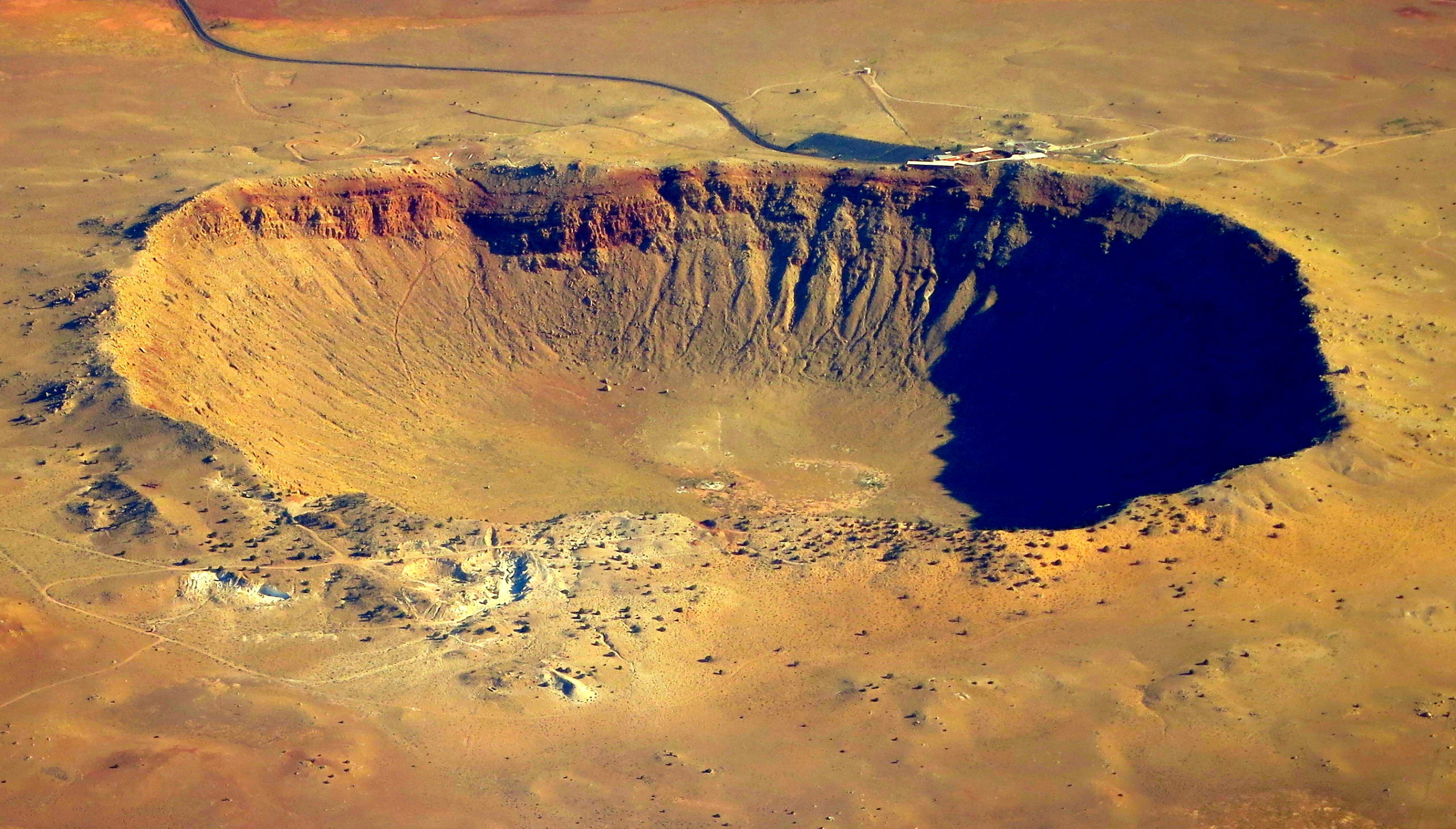 Meteor Crater (Credit: Steve Jurvetson from Menlo Park, USA LINK: https://www.flickr.com/people/44124348109@N01)